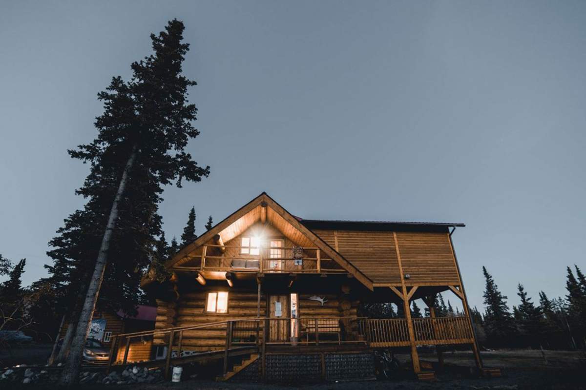 Mount Logan EcoLodge